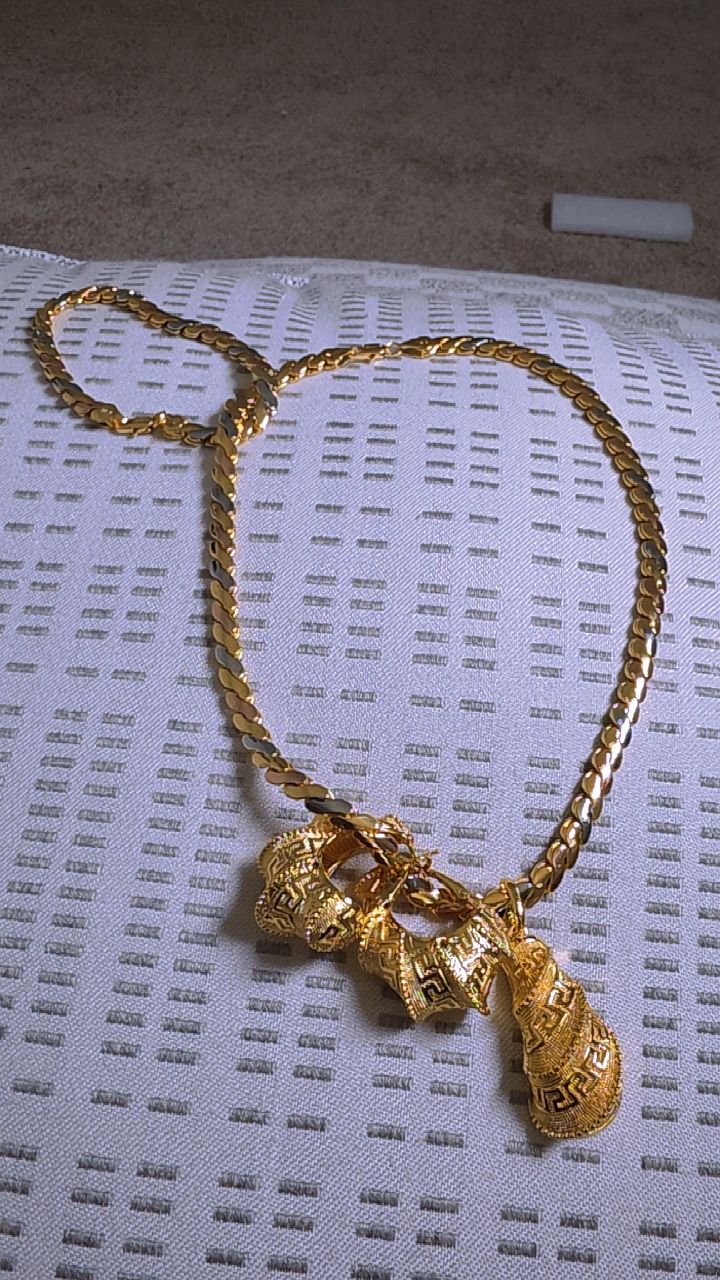 NECKLACE