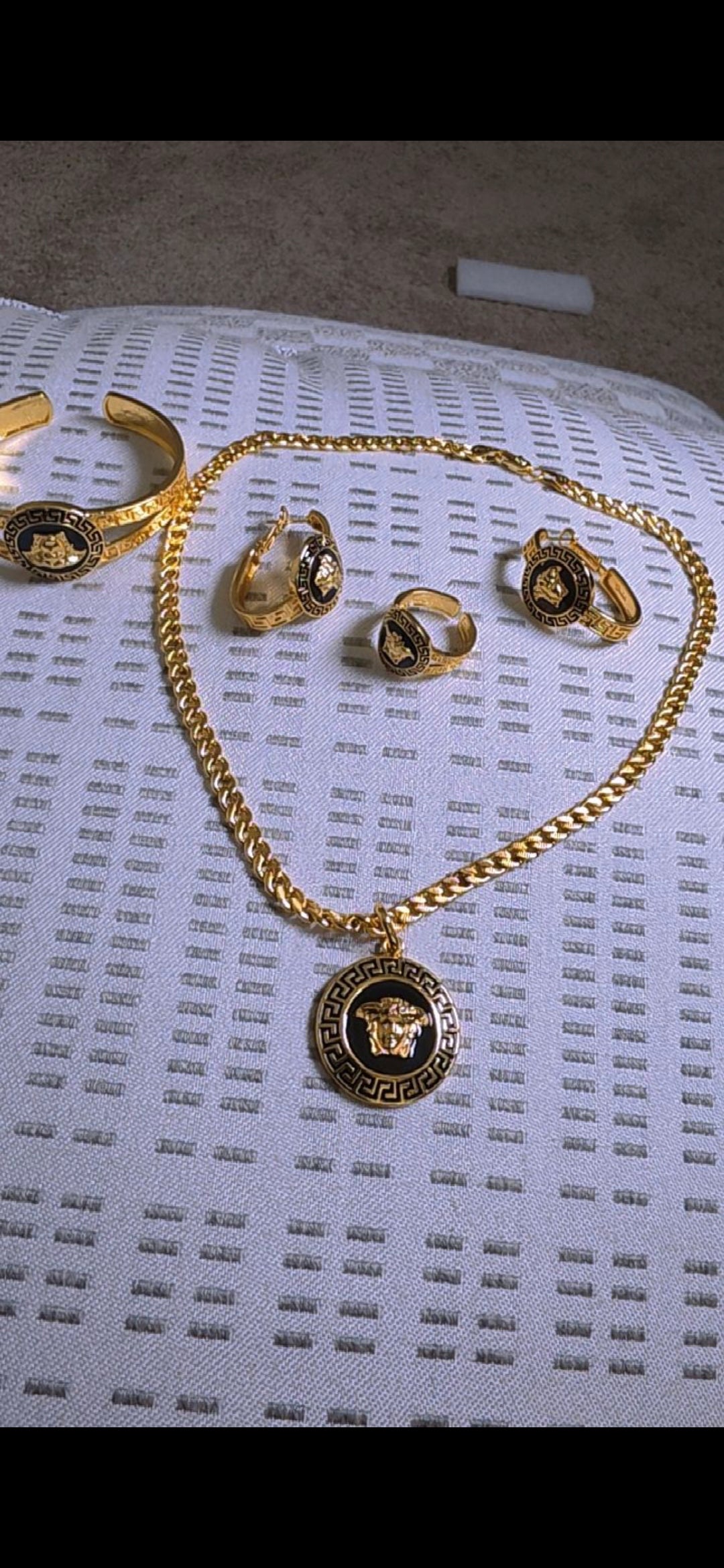 NECKLACE SET